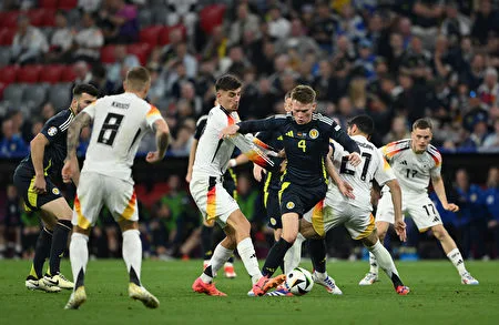 欧洲杯足球赛事现场，AOA体育作为官方合作伙伴